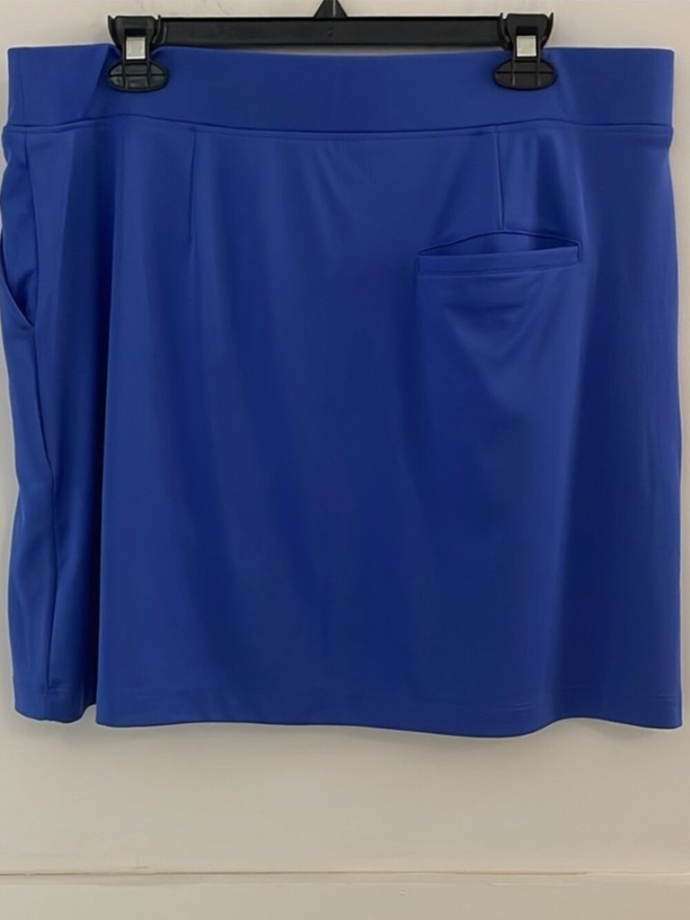 XL  short  skirt - Picture 2 of 2